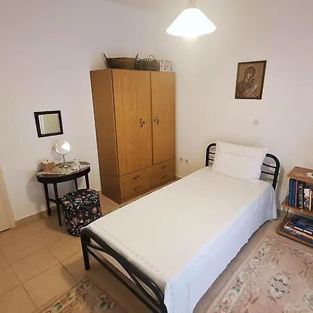 Traditional House-3